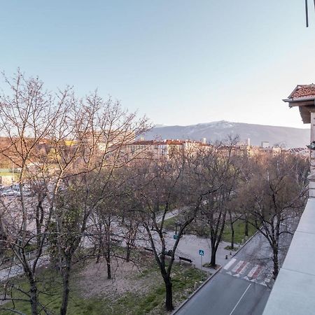 Industrial 2-Bdr Flat By The National Stadium Sofia Exterior photo