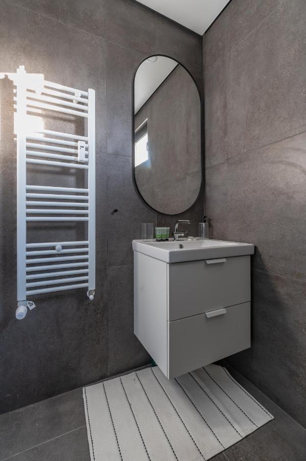 Industrial 2-Bdr Flat By The National Stadium Sofia Exterior photo